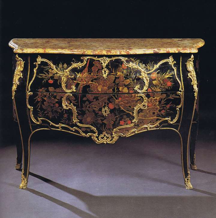 Fine Louis XV European lacquer Commode attributed to Mathieu Criaerd